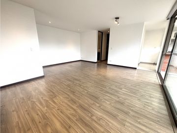 ARRIENDO APARTAMENTO EN POBLADO - LOS BALSOS