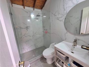 Apartamento dúplex en venta en El Poblado sector El Campestre