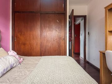 Venta Casa 5 amb en Caisamar c/ piscina y quincho