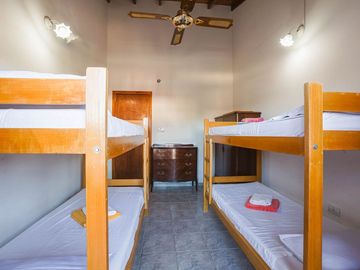 VENTA CASA MAS DPTO EN BLOCK SANTA CLARA DEL MAR