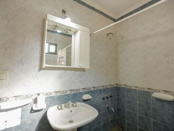 VENTA CASA MAS DPTO EN BLOCK SANTA CLARA DEL MAR