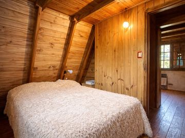 VENTA CASA 3 AMBIENTES ALPINA CON PARQUE
