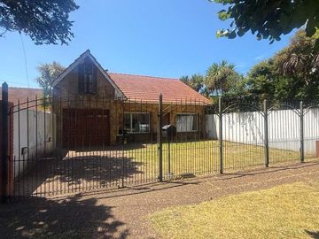 VENTA CASA 5 AMBIENTES CONSTITUCIÓN PILETA QUINCHO