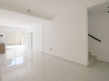 VENTA PH 4 AMBIENTES, TERRAZA SARSFIELD