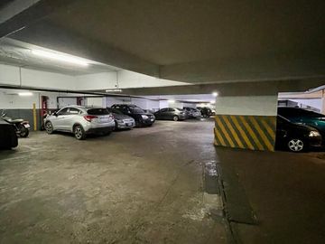 Cochera VENTA Recoleta Excelente Ubicación