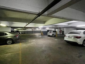 Cochera VENTA Recoleta Excelente Ubicación