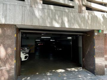 Cochera VENTA Recoleta Excelente Ubicación