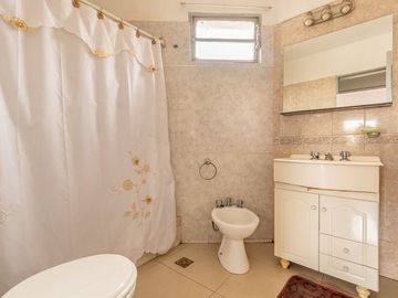 VENTA 3 AMBIENTES CON BALCON AL FRENTE VERSALLES