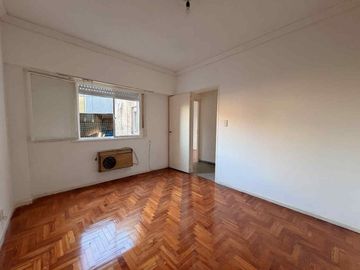 VENTA 3 AMB BALCON AL FRENTE VELEZ SARSFIELD