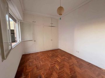 VENTA 3 AMB BALCON AL FRENTE VELEZ SARSFIELD