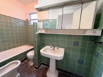 VENTA 3 AMB BALCON AL FRENTE VELEZ SARSFIELD