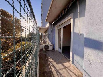 VENTA 3 AMB BALCON AL FRENTE VELEZ SARSFIELD