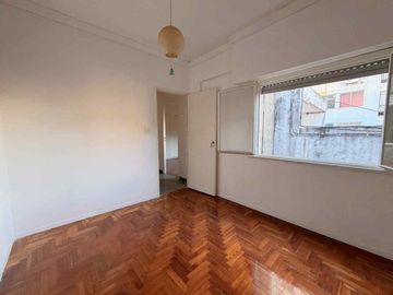 VENTA 3 AMB BALCON AL FRENTE VELEZ SARSFIELD