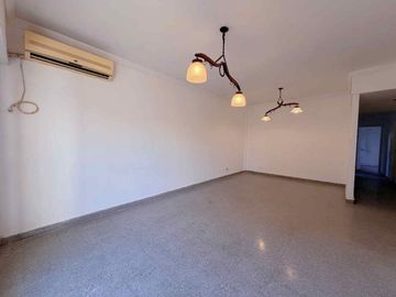 VENTA 3 AMB BALCON AL FRENTE VELEZ SARSFIELD