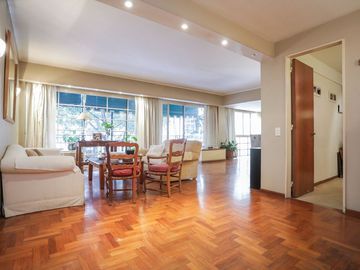 SEMIPISO DE 4 AMB.  C/COCHERA, FRENTE EN BELGRANO