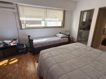 VENTA MONOAMBIENTE  Y BAULERA RETIRO
