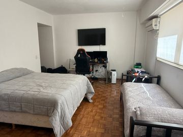 VENTA MONOAMBIENTE  Y BAULERA RETIRO