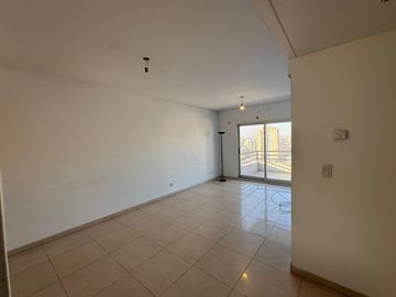 VENTA DEPARTAMENTO 3 AMBIENTES BOYACA 500 FLORES