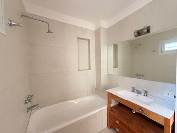 VENTA PH 3 AMBIENTES CON QUINCHO TERRAZA RECOLETA