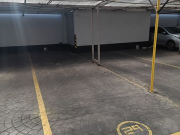 COCHERA DOBLE EN VENTA AV. AVELLANEDA 2400