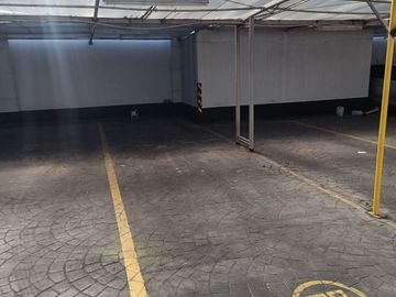 COCHERA DOBLE EN VENTA AV. AVELLANEDA 2400