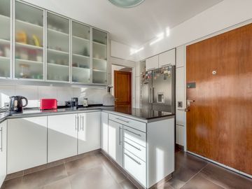 EXCLUSIVO PISO EN ESQUINA EN BELGRANO C