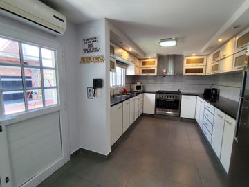 CASA VENTA 5 AMB MORON EL PALOMAR APTO CREDITO