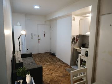 DEPARTAMENTO FRENTE A PARQUE LAS HERAS.BALCON