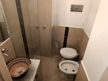 DEPARTAMENTO FRENTE A PARQUE LAS HERAS.BALCON