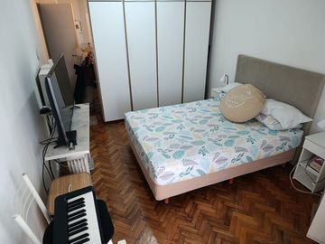 DEPARTAMENTO FRENTE A PARQUE LAS HERAS.BALCON