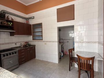 DEPARTAMENTO 5 AMBIENTES BALVANERA