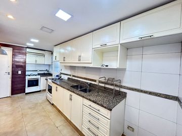 Departamento  en venta Larrea al 700 4 ambientes
