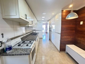 Departamento  en venta Larrea al 700 4 ambientes