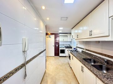 Departamento  en venta Larrea al 700 4 ambientes