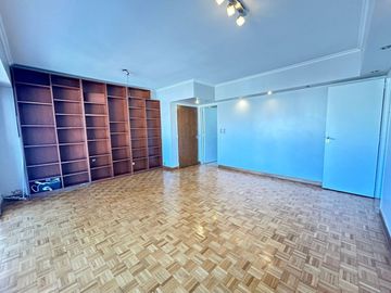 Departamento  en venta Larrea al 700 4 ambientes