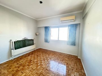 Departamento  en venta Larrea al 700 4 ambientes