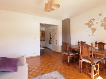DEPARTAMENTO DE 3 AMBIENTES Y MEDIO VENTA FLORES