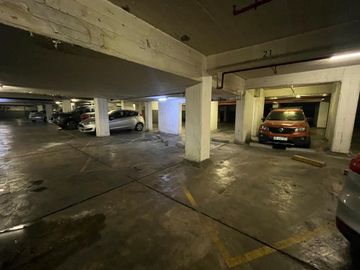 Venta de cocheras en Av. de Mayo renta/ uso propio