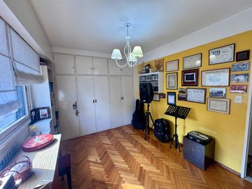 VENTA DEPTO BELGRANO 7 AMB COCHERA BALCON BAULERA