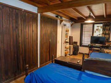 Venta CASA excelente ubicación 3/4 Dorm gran Lote
