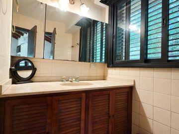Venta CASA excelente ubicación 3/4 Dorm gran Lote