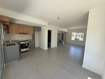 CASA A ESTRENAR GALERIA JARDIN LA ANGELICA