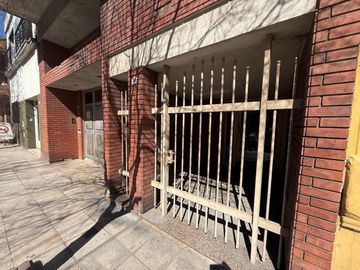 DEPARTAMENTO 3AMB C/DEPENDENCIA Y PATIO