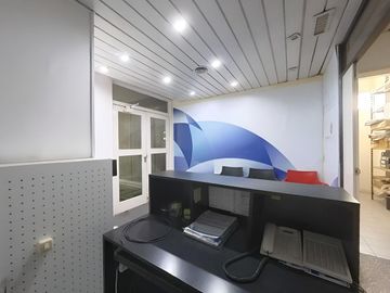 Oficina Premium 225 m2 frente a UADE - Seguridad