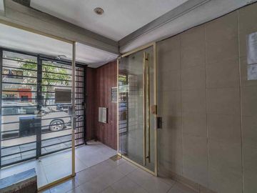 Depto 3 amb. con patio en pb – San Cristobal