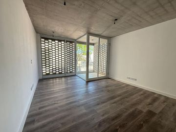 Monoambiente con balcón a estrenar