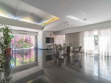 Vende Casa lote propio 5 amb - 1240m2 terreno
