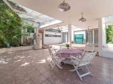 Vende Casa lote propio 5 amb - 1240m2 terreno