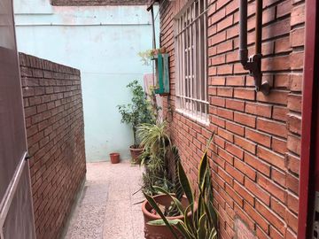 PH 2 y 1/2 ambientes c/amplio ambiente en terraza