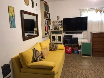 PH 2 y 1/2 ambientes c/amplio ambiente en terraza